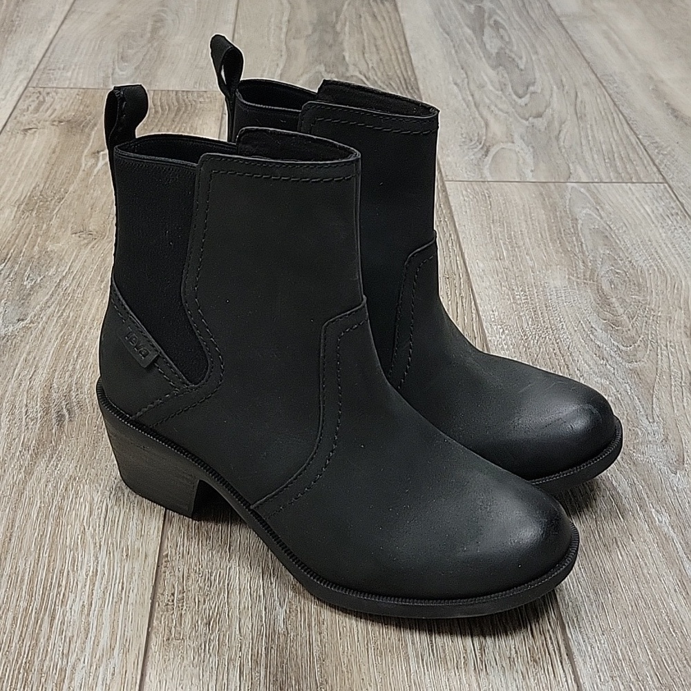 Teva Size 6 Black Anaya Chelsea Waterproof Leather Boots